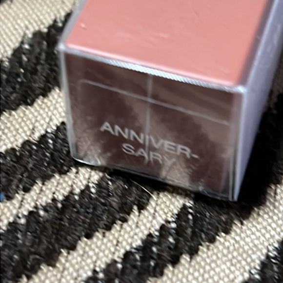 ⚡️💕Huda Beauty Anniversary Bullet Lipstick - Picture 12 of 14